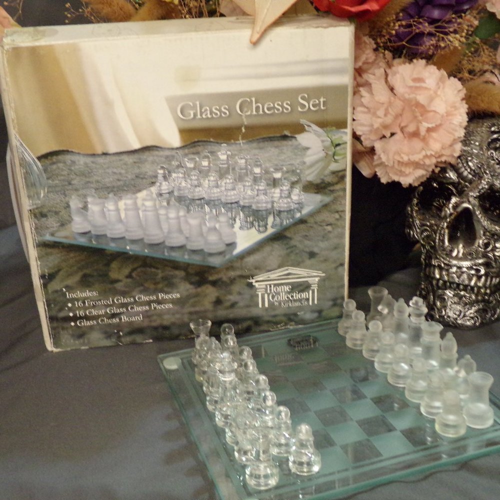 Beautiful Mini Glass Chess Set